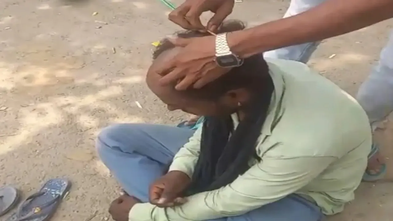 गोंडा: पिटाई के बाद युवक का सिर मुंडवाकर वीडियो किया वायरल, 11 के खिलाफ केस दर्ज 