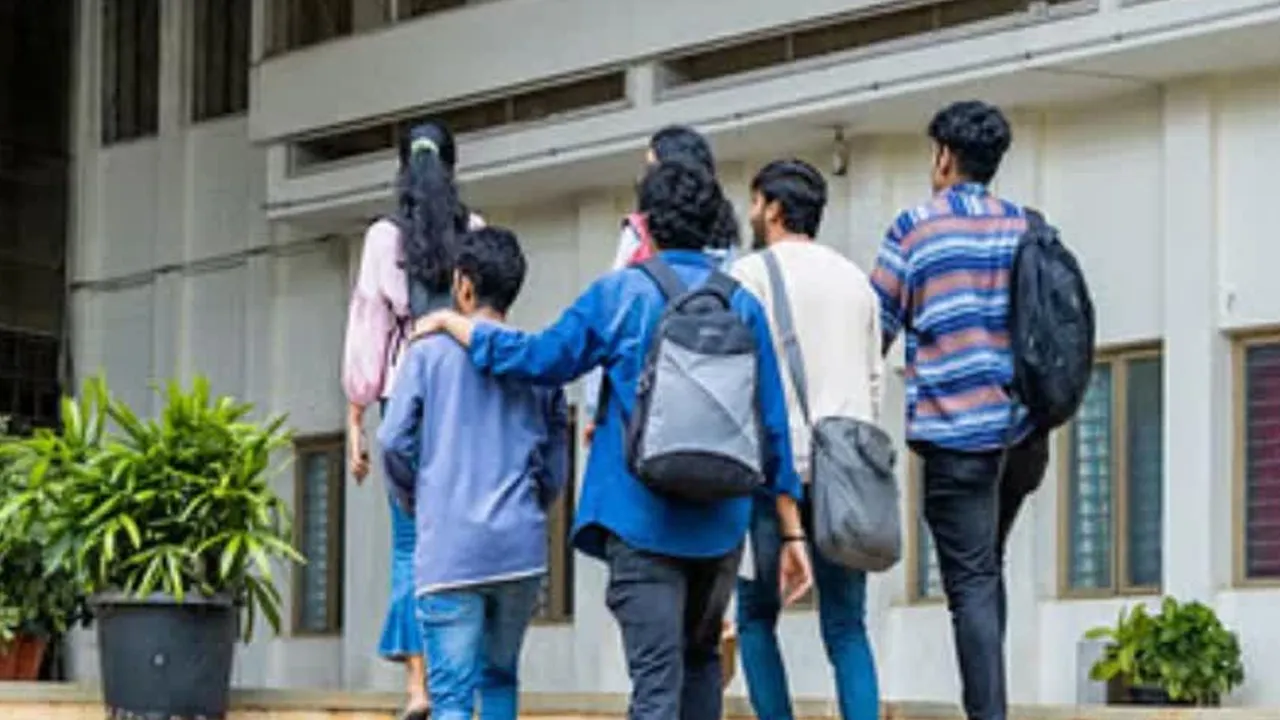 UP : राजकीय इंजीनियरिंग कॉलेज बनेंगे सामाजिक चेतना के केंद्र, योगी सरकार ने किया ऐतिहासिक नामकरण