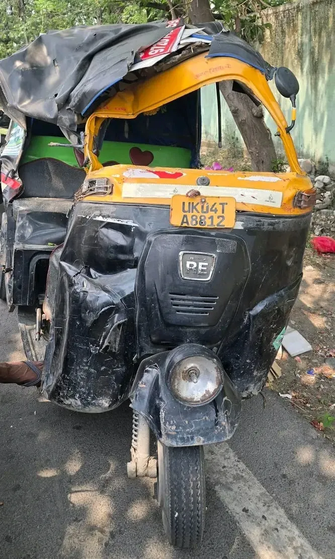 रोडवेज बस और ऑटो में भिडंत, ऑटो सवार चार घायल     