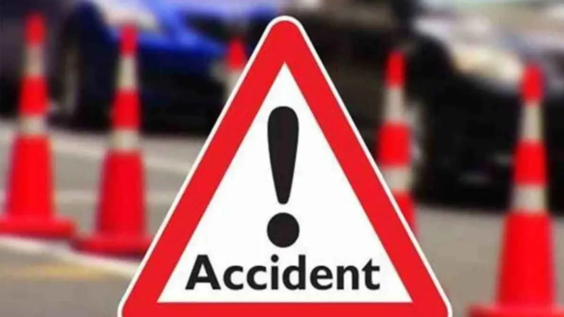 बाराबंकी : मॉर्निंग वाक पर निकली 3 बच्चियों को पिकअप ने मारी टक्कर, 7 साल की बच्ची की मौत, 2 घायल