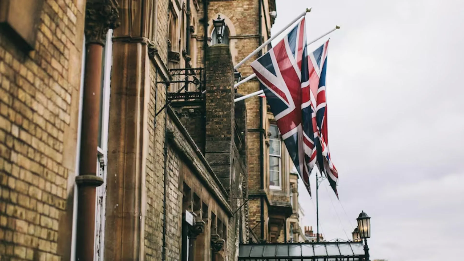 'लोकतंत्र के लिए गंभीर खतरा है आतंकवाद', सर्वदलीय प्रतिनिधिमंडल से मिलकर ब्रिटिश House of Commons स्पीकर ने दिया बयान 