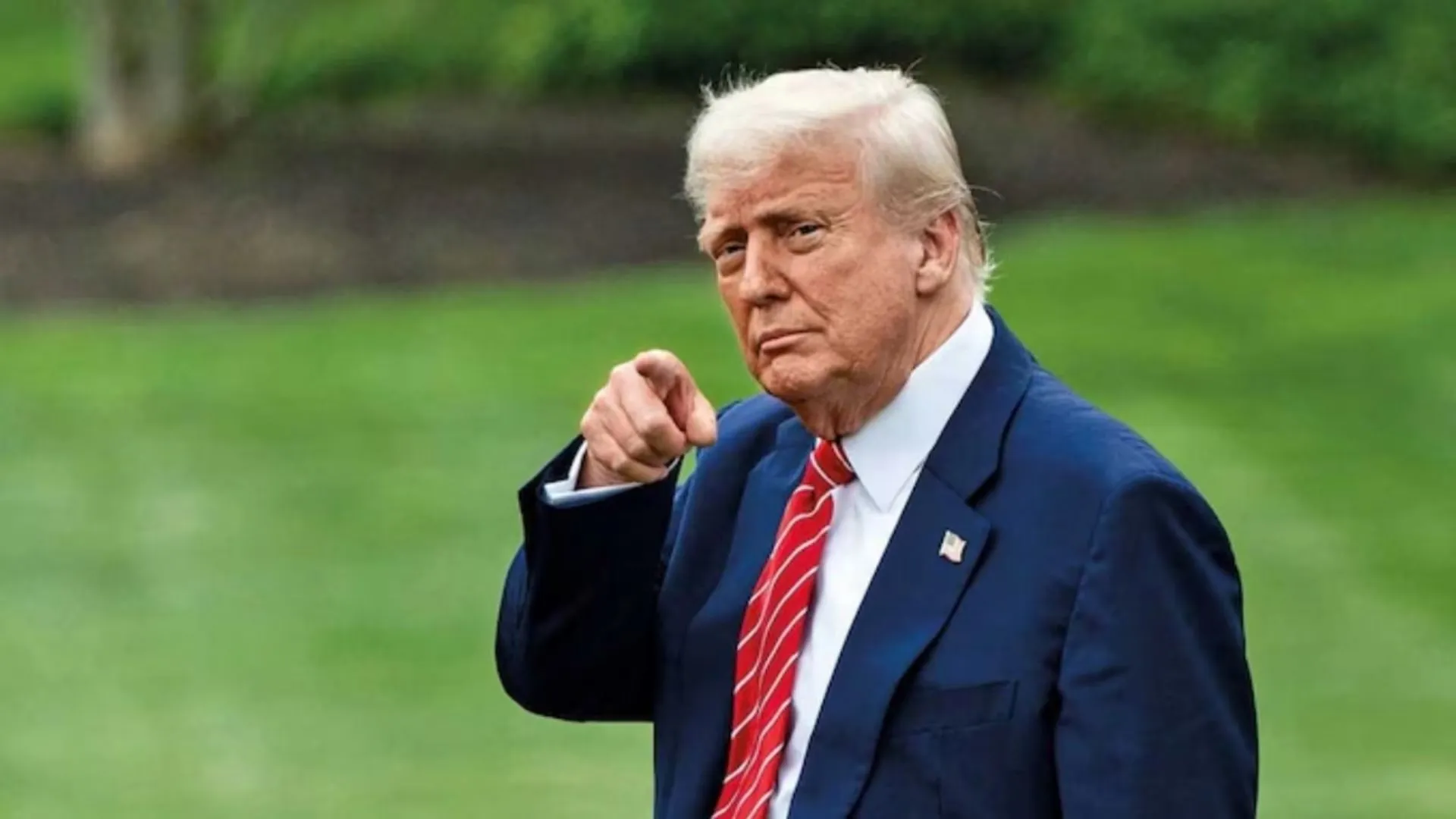 राष्ट्रपति ट्रंप का नया यात्रा प्रतिबंध लागू, इन देशों के लोगों की अब अमेरिका में नो एंट्री  