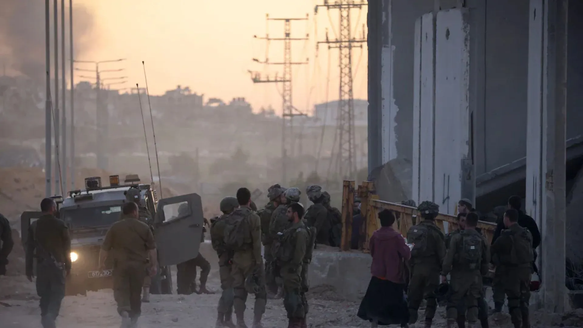 इजराइली सेना का गाजा में कहर जारी, सहायता का इंतजार कर रहे लोगों पर गोलीबारी से 25 की मौत 