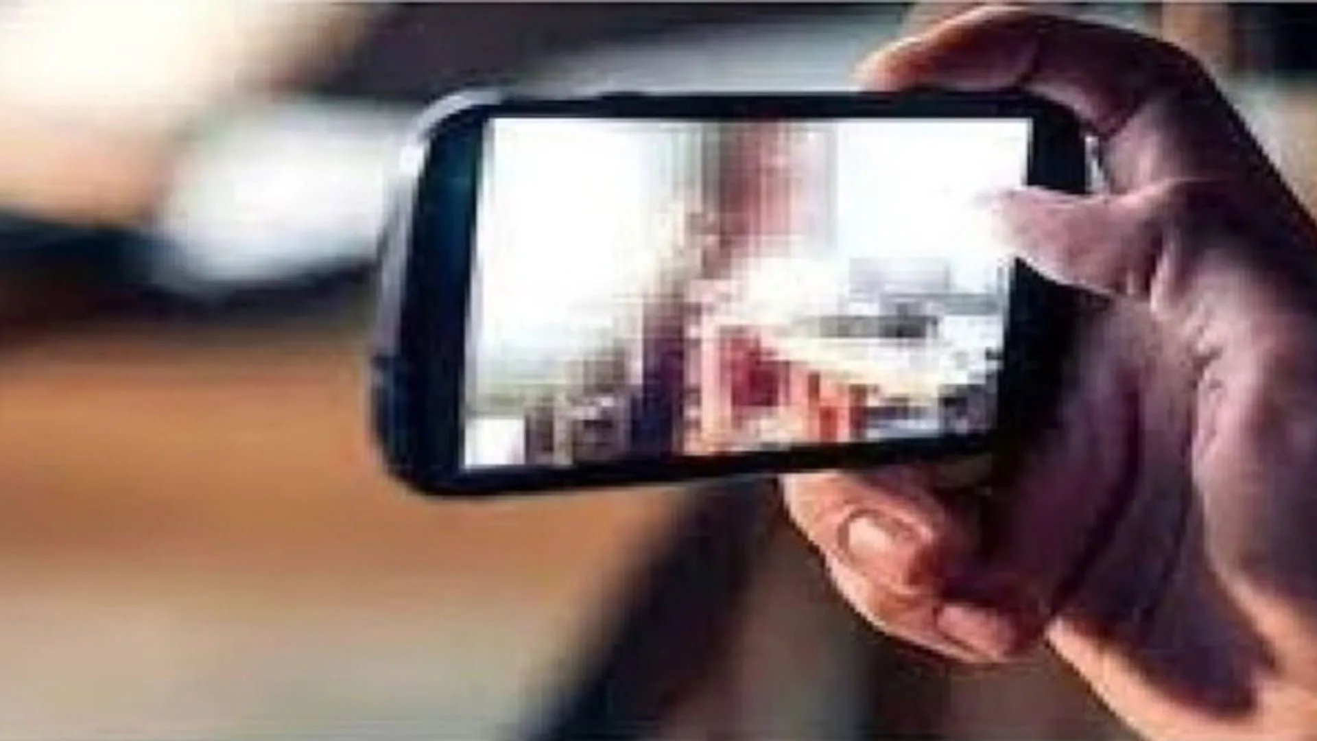 Bareilly: युवती के अश्लील फोटो भेजकर भाई से मांगी 10 लाख की रंगदारी