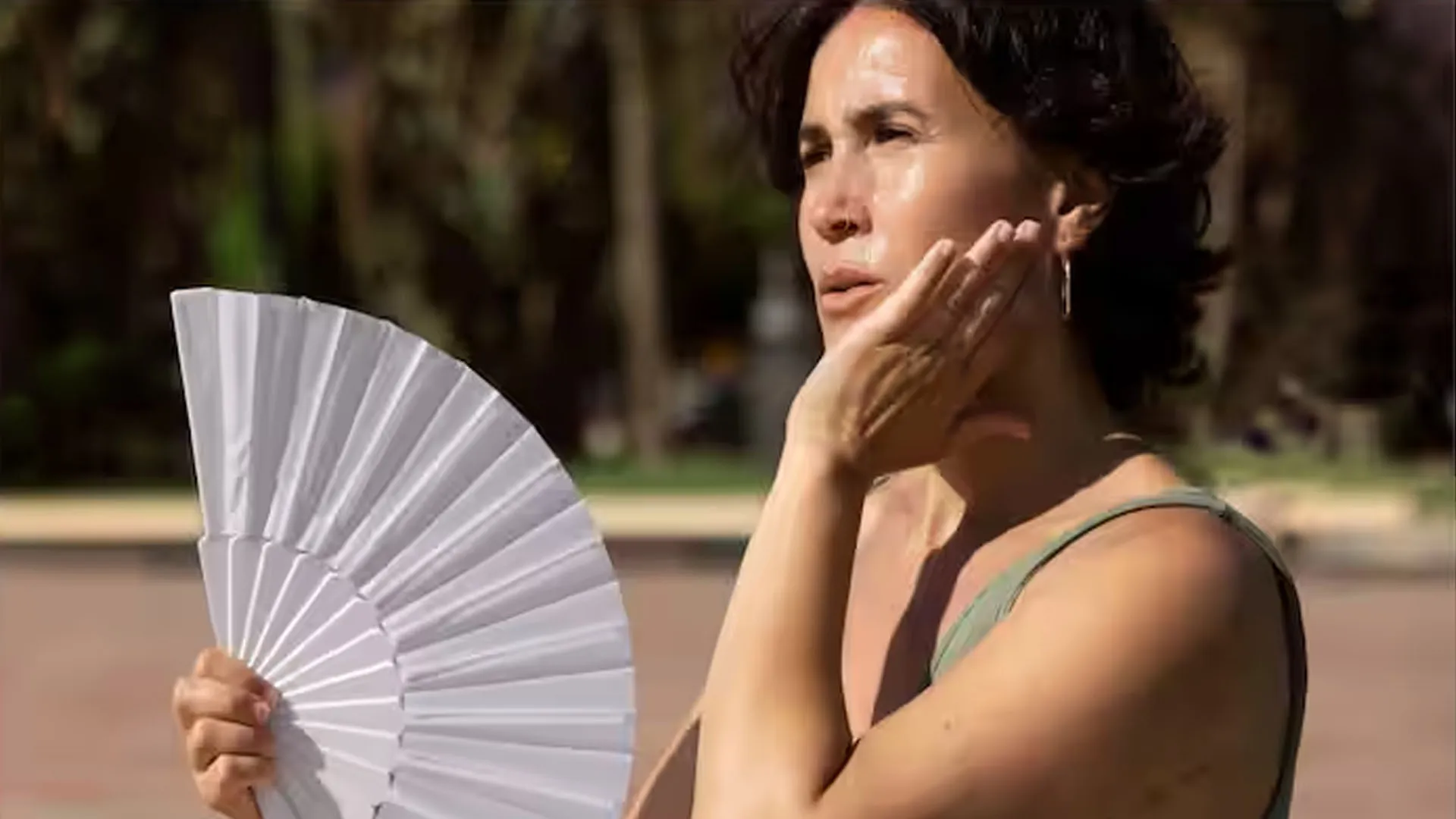 बदायूं: दिन भर उमड़े मगर नहीं बरसे काले मेघा...उमस ने किया परेशान