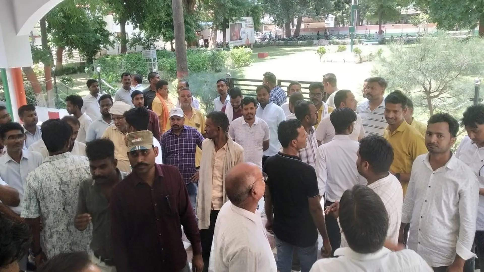 लखीमपुर खीरी: खाद की खुदरा बिक्री बंद रखेंगे व्यापारी...थोक दरों में पारदर्शिता की मांग 