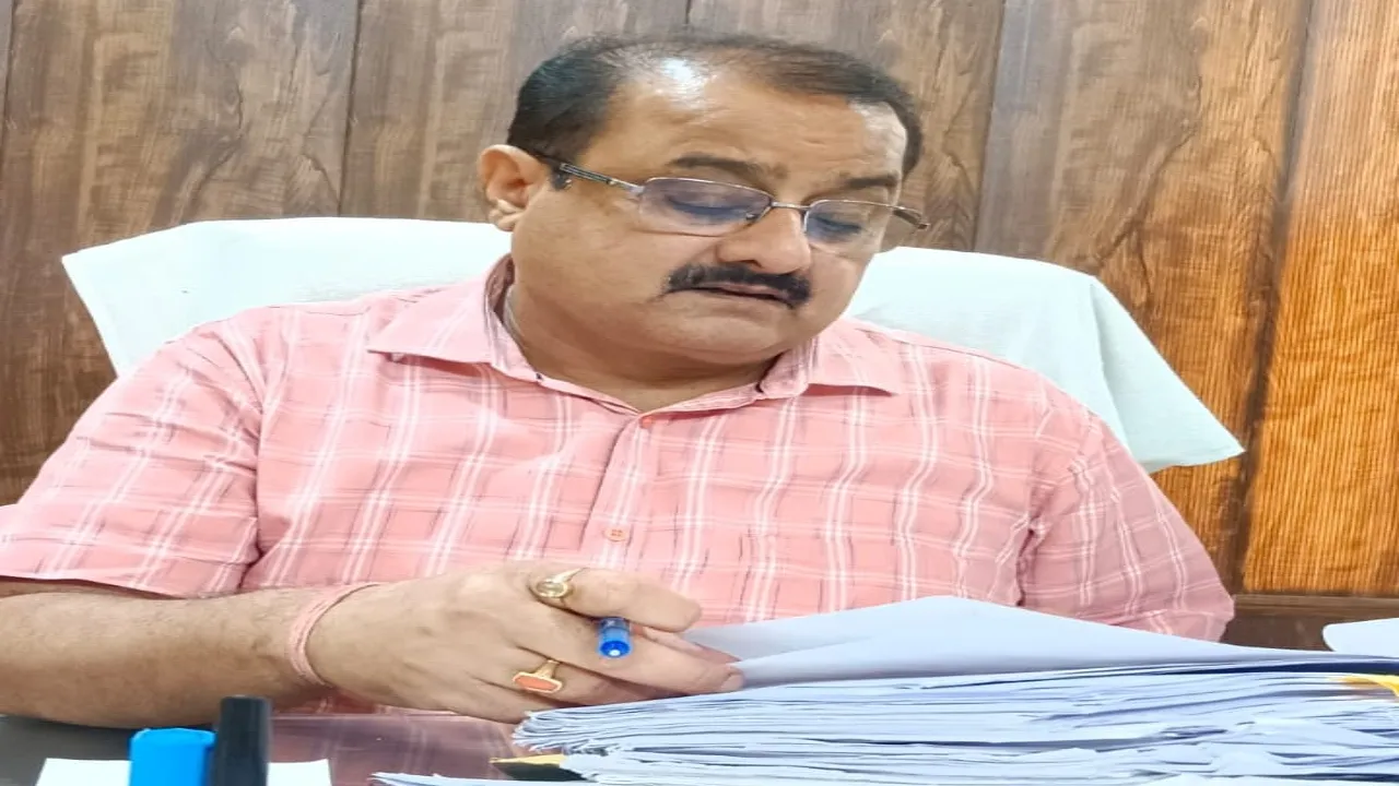 गोंडा : नवागत जिला समाज कल्याण अधिकारी ने संभाला कार्यभार