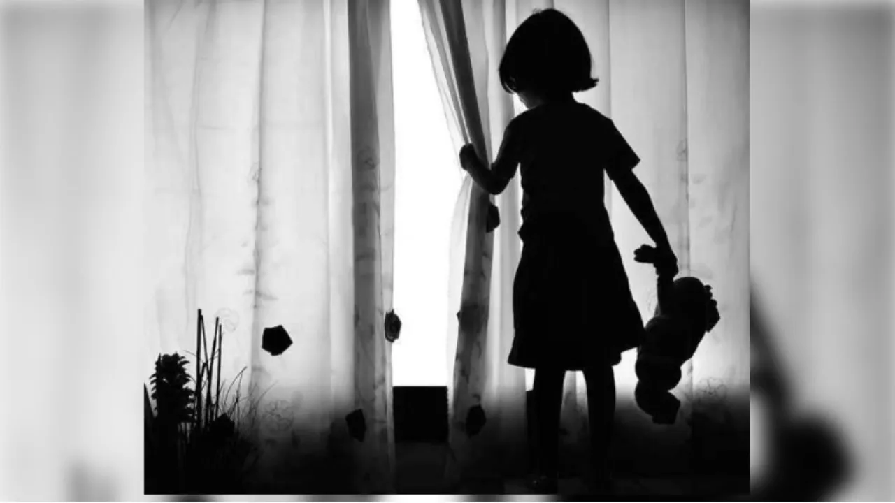 Lucknow : आलमबाग मेट्रो स्टेशन के पास ढाई साल की बच्ची से दरिंदगी, CCTV में आरोपित की करतूत कैद 