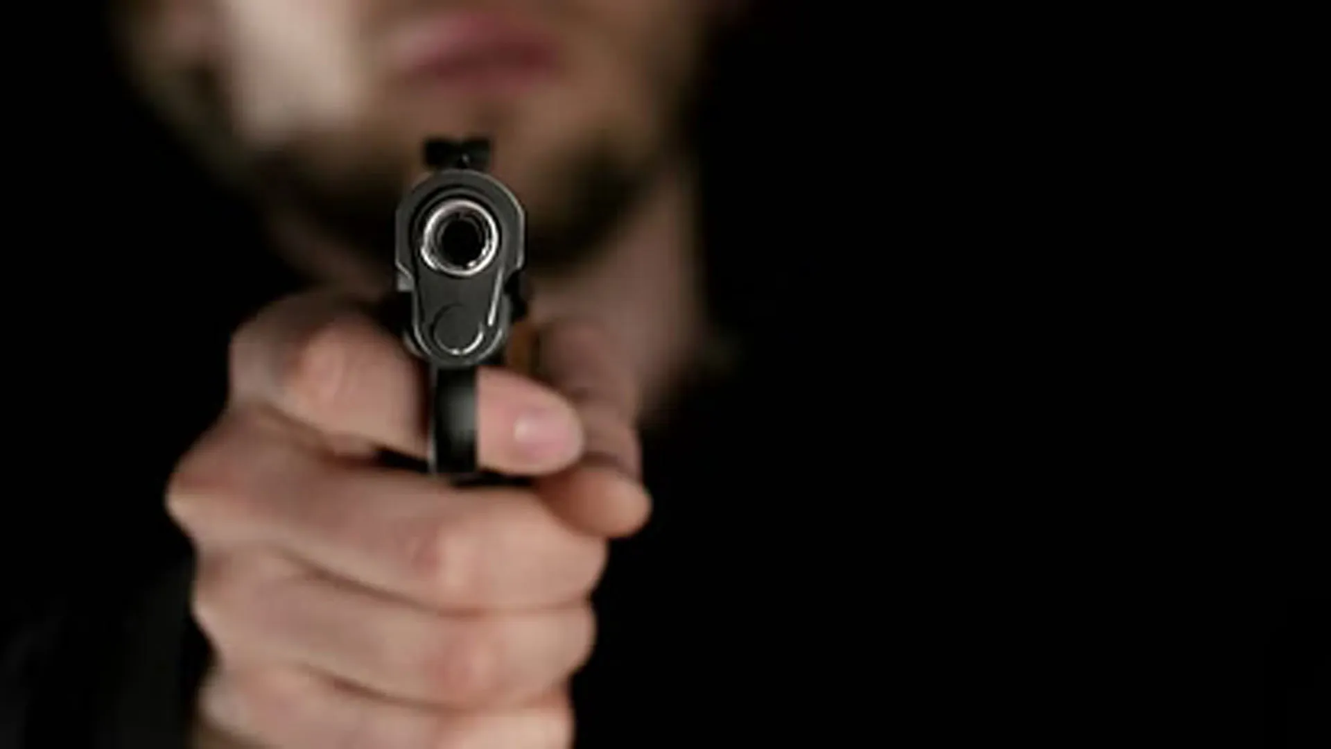 Bareilly: तमंचे की नोक पर व्यापारी से साइन करा लिए 40 लाख के सात चेक 