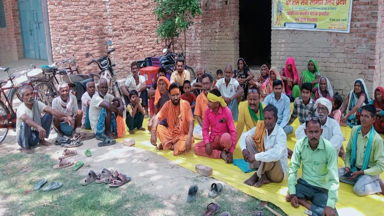 Villagers' warning : मानकविहीन कार्यों के विरोध में ग्रामीणों का प्रदर्शन शुरू