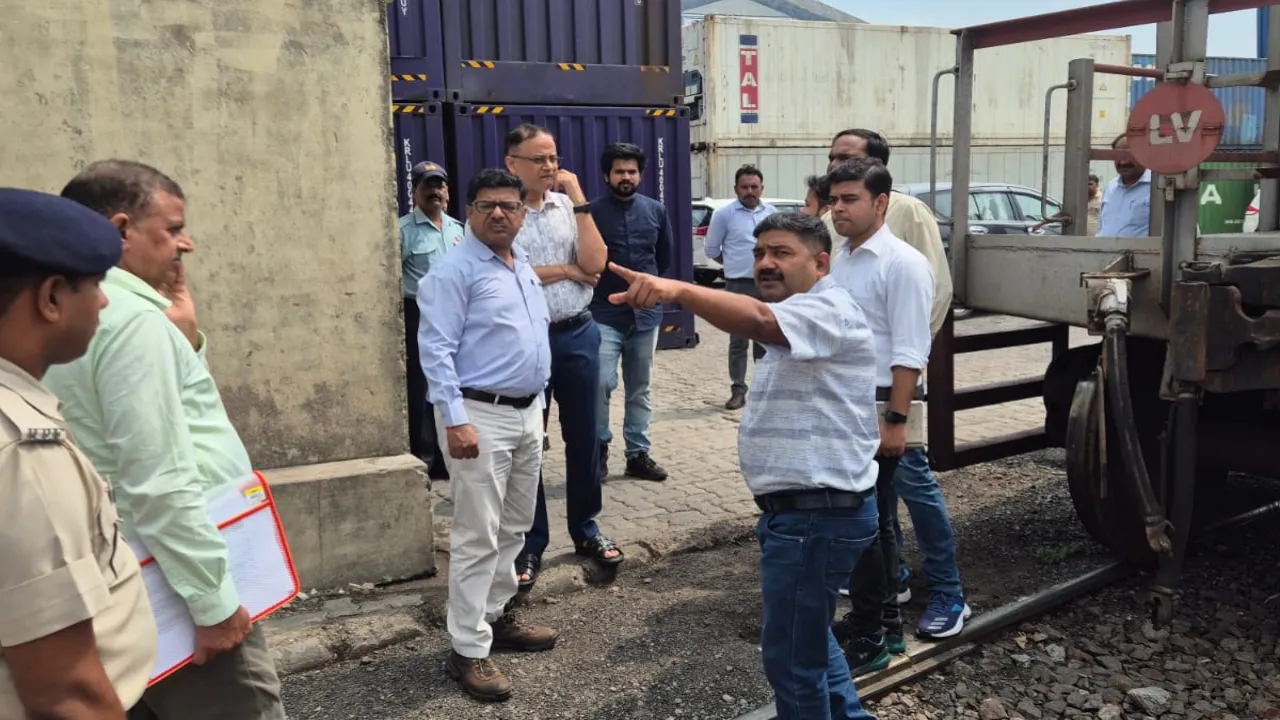 कानपुर :  लोको पायलट हमेशा फार्मूला याद रखें: सावधानी हटी-दुर्घटना घटी 