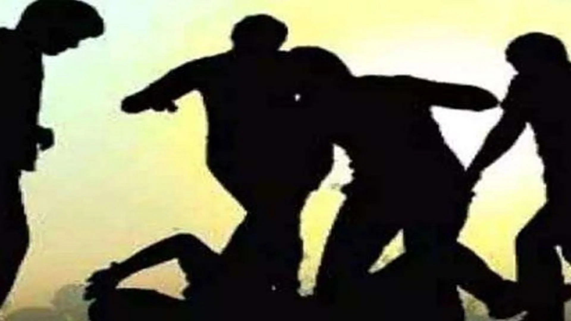 अमरोहा: मौलाना के कहने पर किशोरी को बेचने ले जा रहे युवक की हुई धुनाई