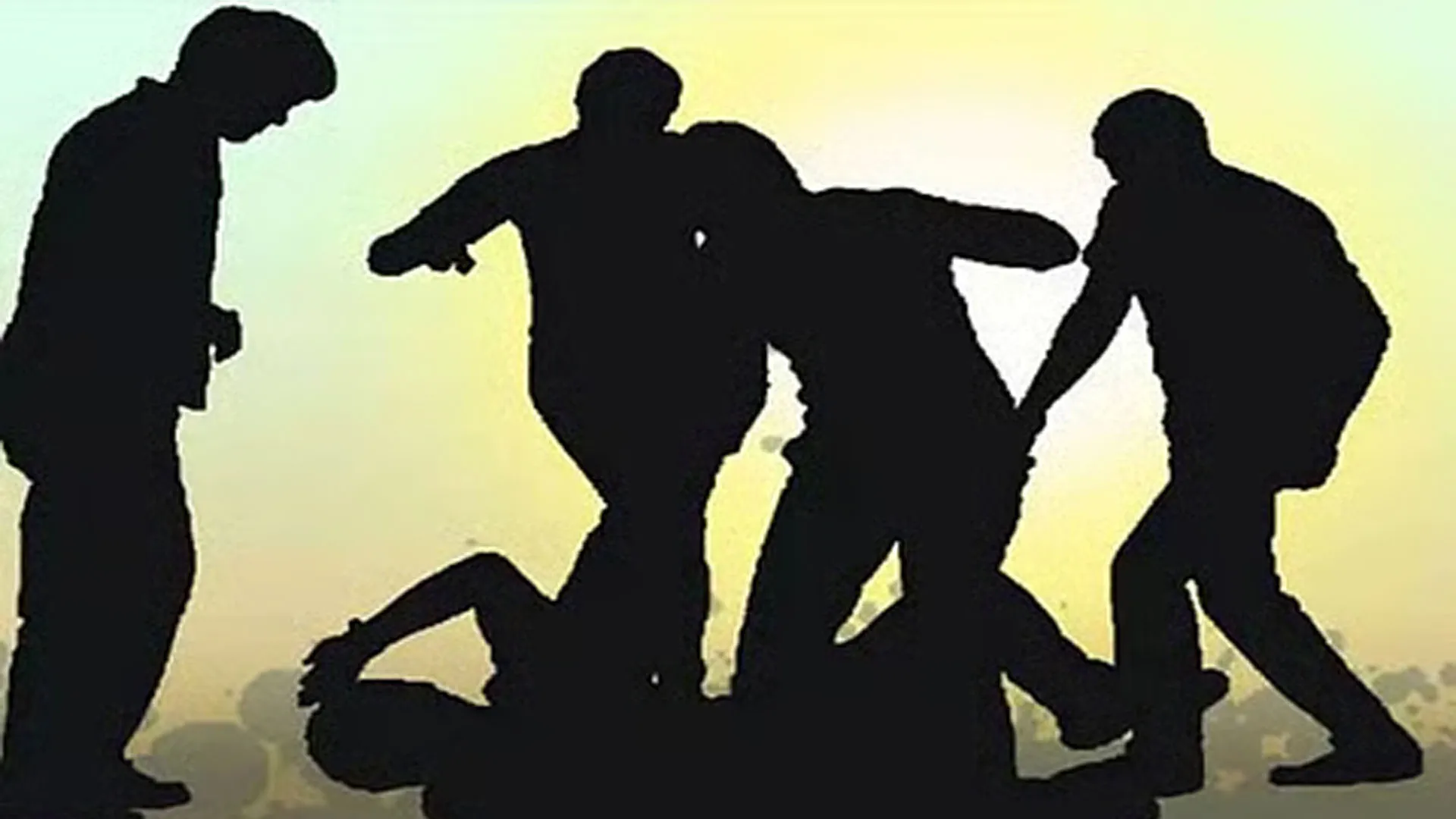 छात्रा पर आया कलयुगी शिक्षक का दिल, शादी से इन्कार पर खुदकुशी करने पहुंचा रेलवे लाइन 