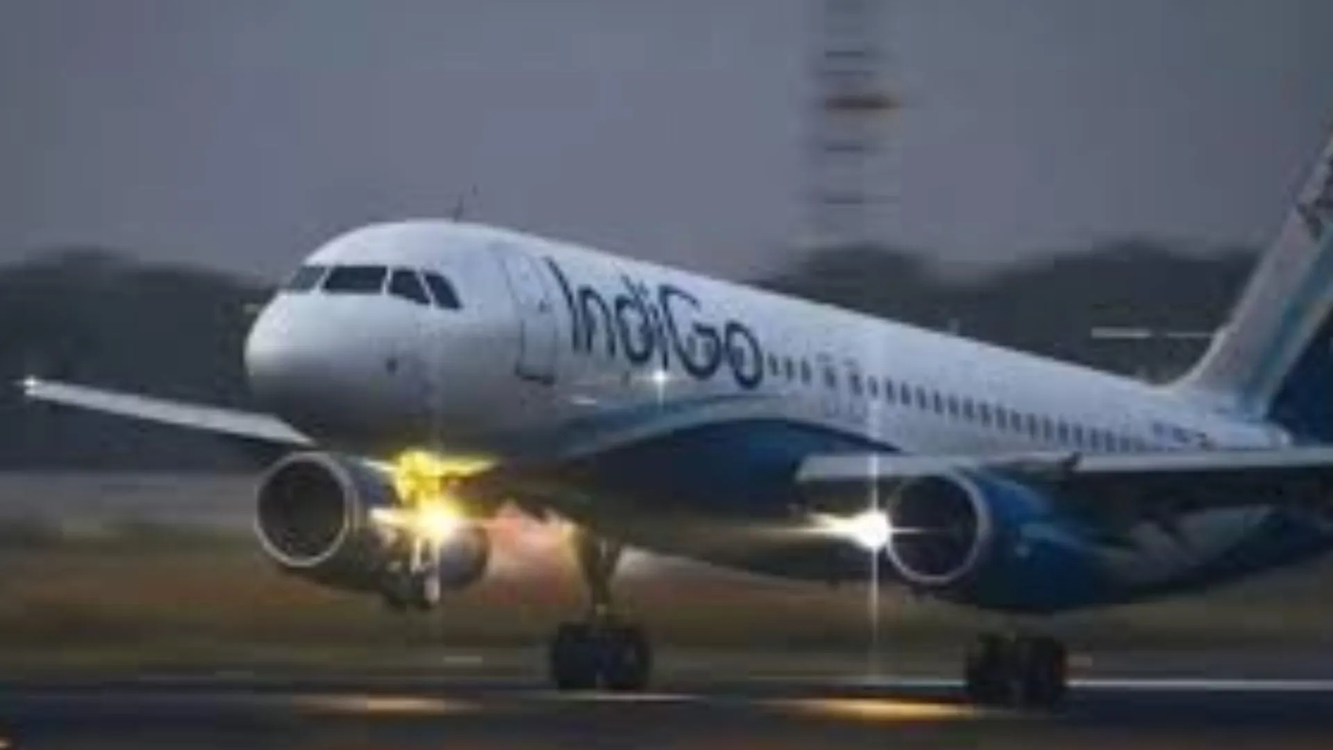 आगरा एयरपोर्ट को फिर मिली बम की धमकी: ई-मेल में दावा- परिसर में छुपाया बैग में विस्फोटक, हरकत में आई सुरक्षा एजेंसियां 