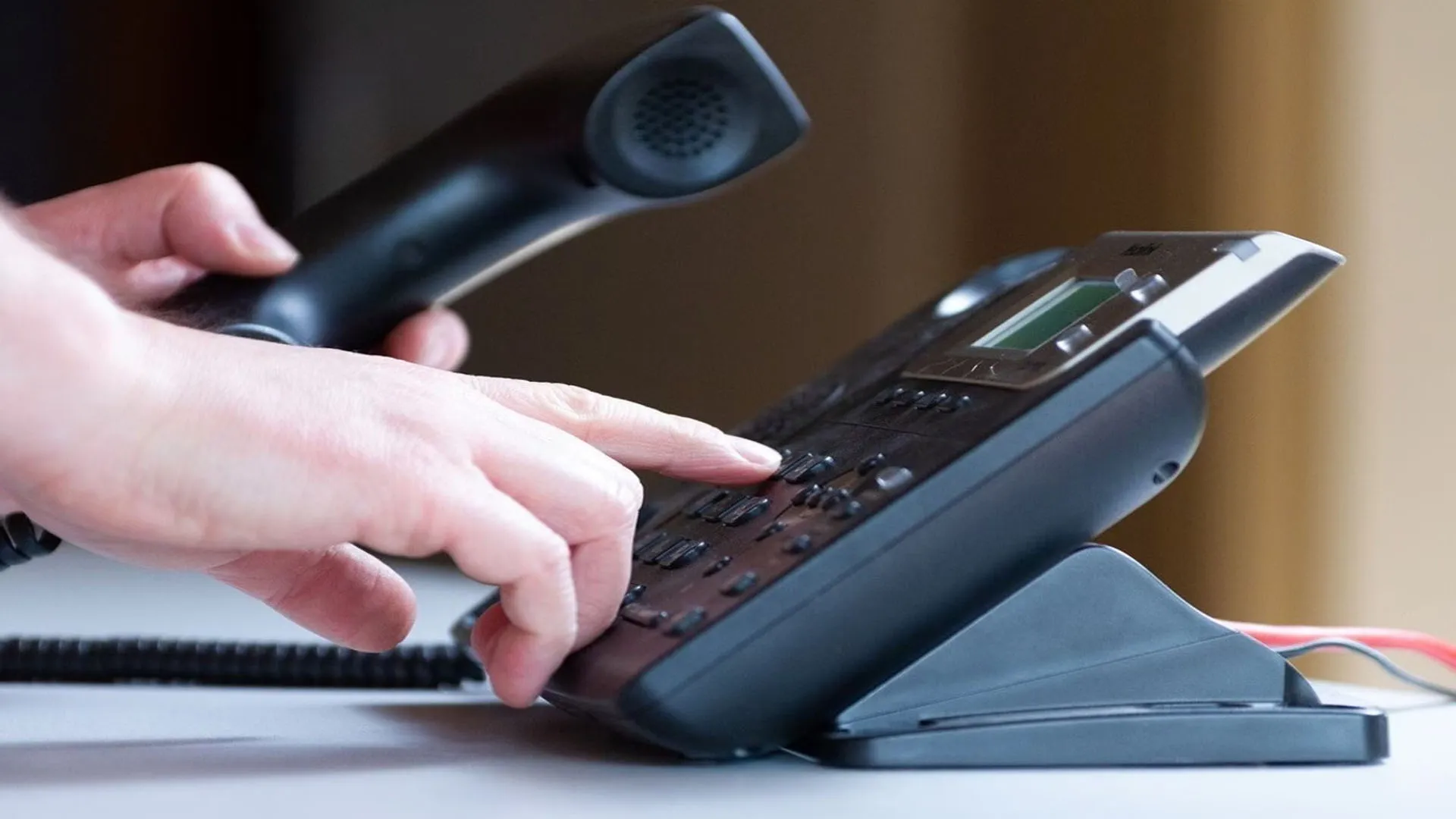 Bareilly: खाद और बीज की ओवर रेटिंग पर कंट्रोल रूम में करें फोन