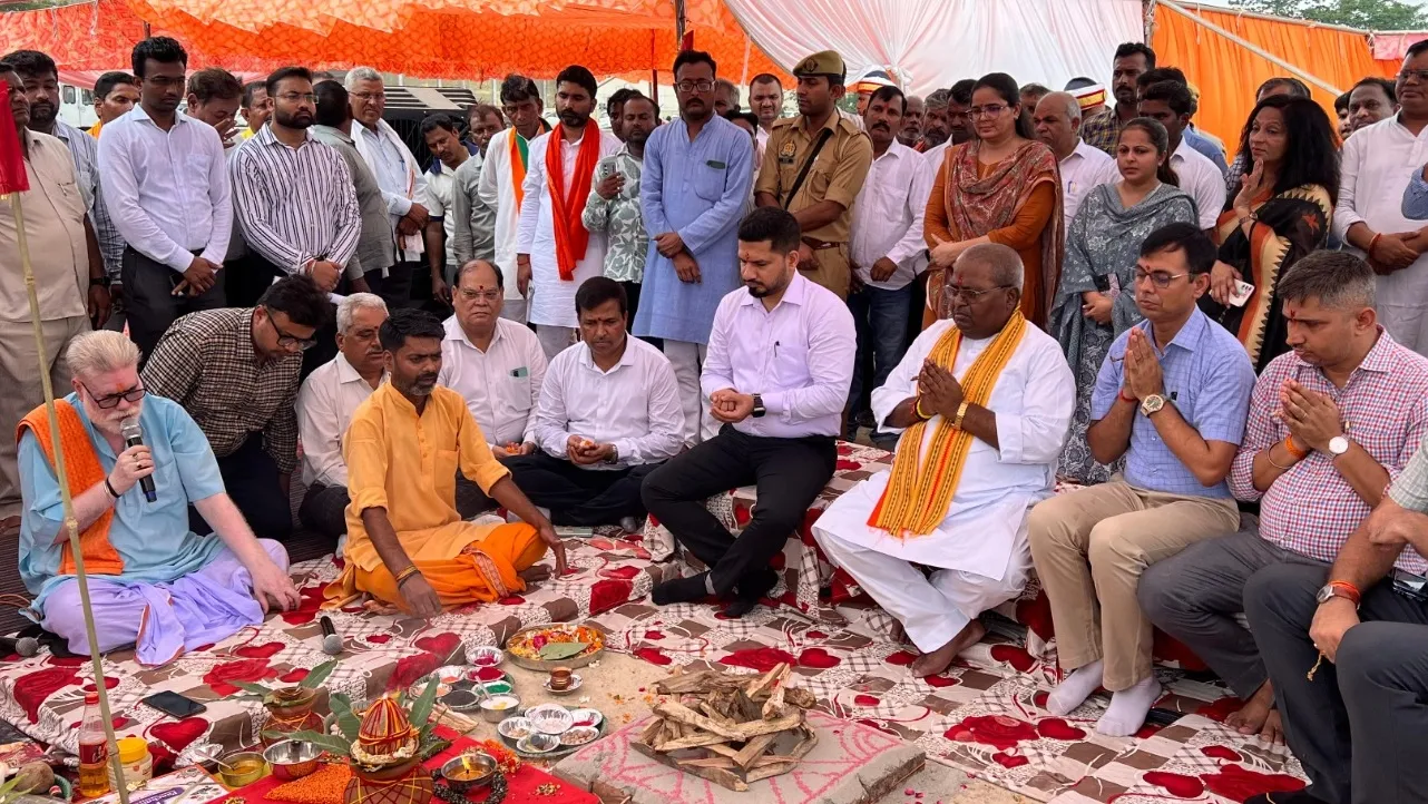  बाराबंकी में 23.42 करोड़ से बनने वाले सीएम मॉडल कंपोजिट विद्यालय का भूमि पूजन