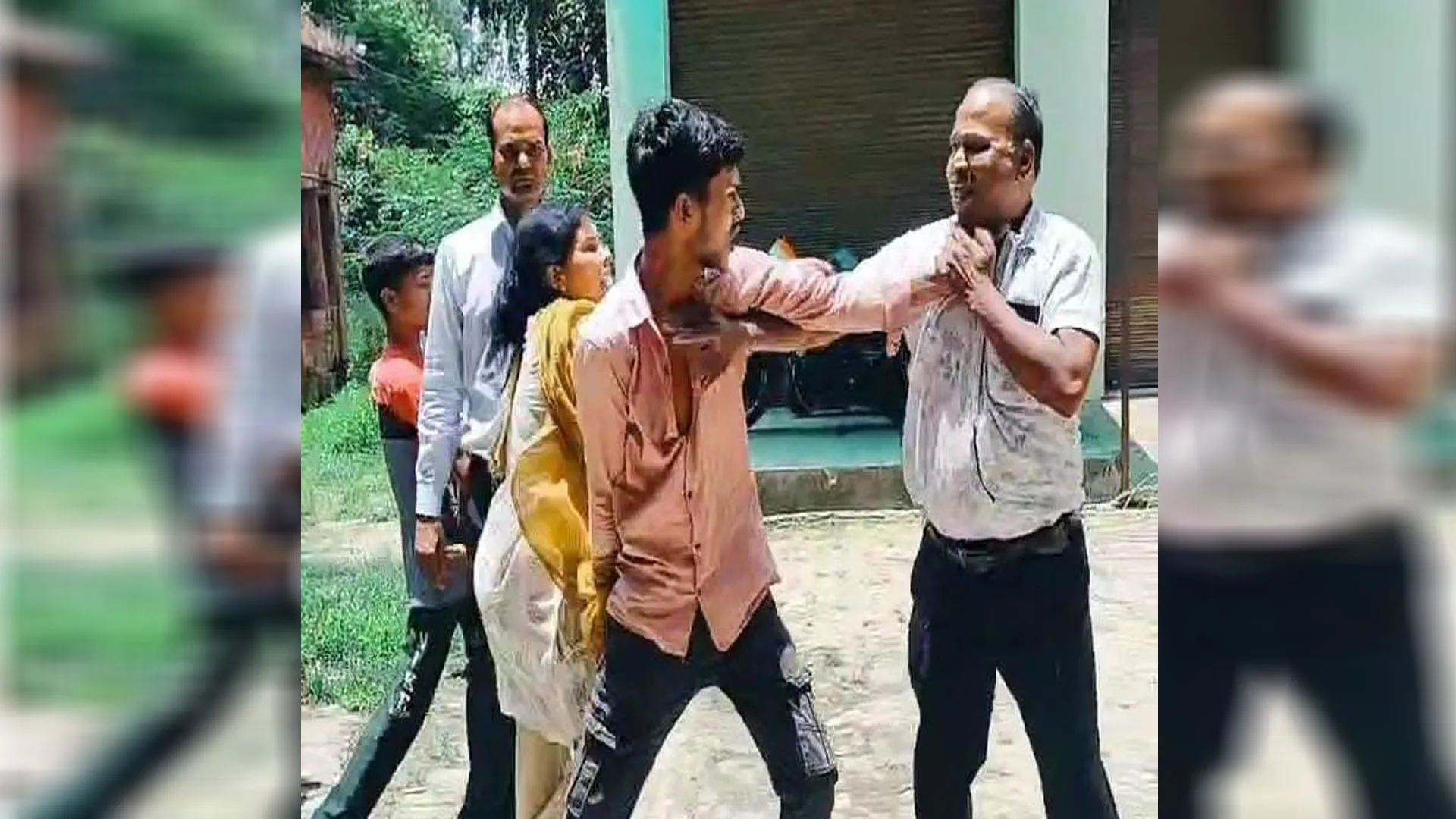 पीलीभीत: दबंगई का वीडियो वायरल...टीबी अस्पताल में घुसकर कर्मचारी के साथ मारपीट