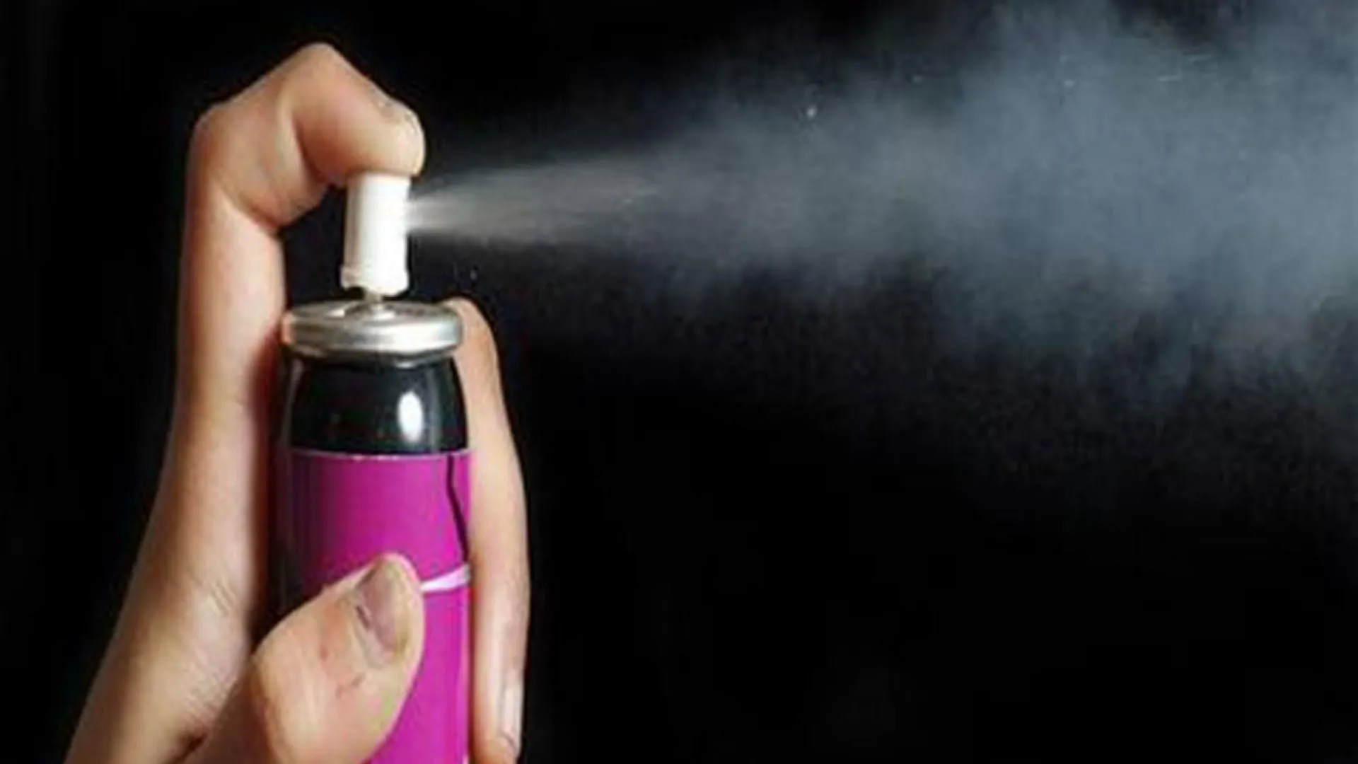 Bareilly: रेस्टोरेंट में 'पति पत्नी और वो' का तमाशा...महिला की आंख में झोंका मिर्ची स्प्रे