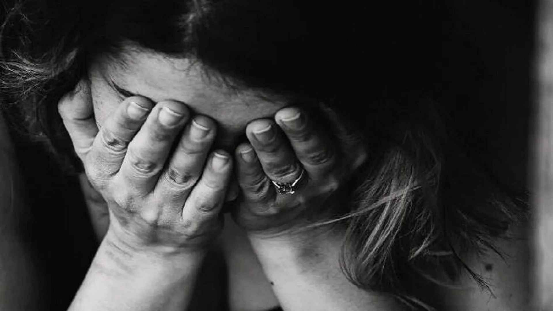 पीलीभीत: शर्मनाक...दृष्टिहीन किशोरी से घर में घुसकर रेप किया, फिर धमकाया