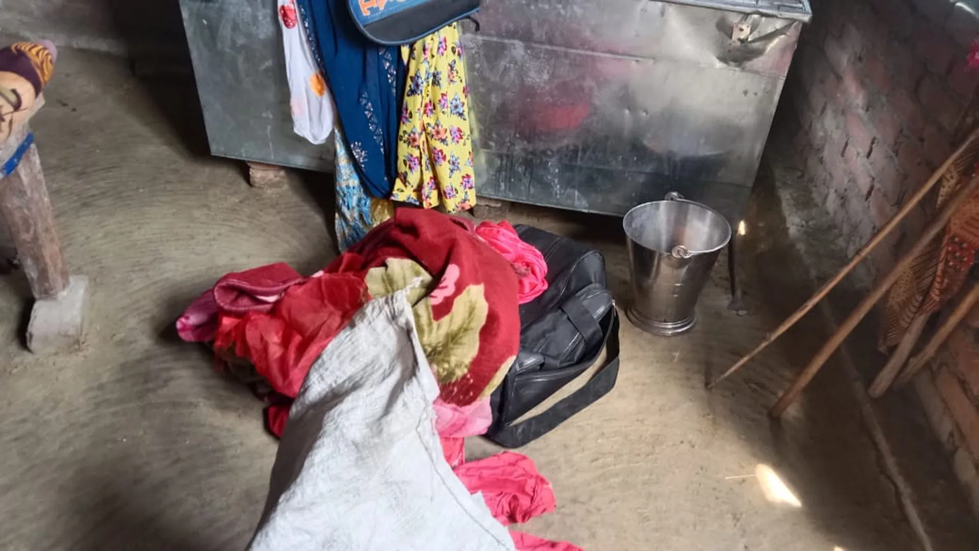 लखीमपुर खीरी: चोरी पर लगाम कसने में पुलिस नाकाम...फिर दो घरों में लाखों की चोरी