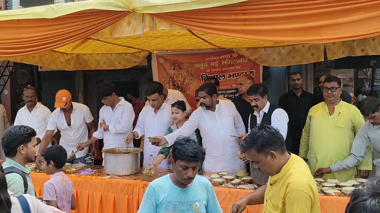 व्यापारियों का भंडारा