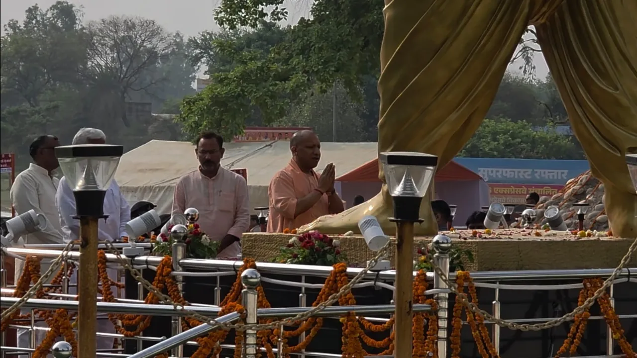 अंबेडकरनगर : सीएम योगी बोले, कुछ लोगों को विकास पसंद नहीं 