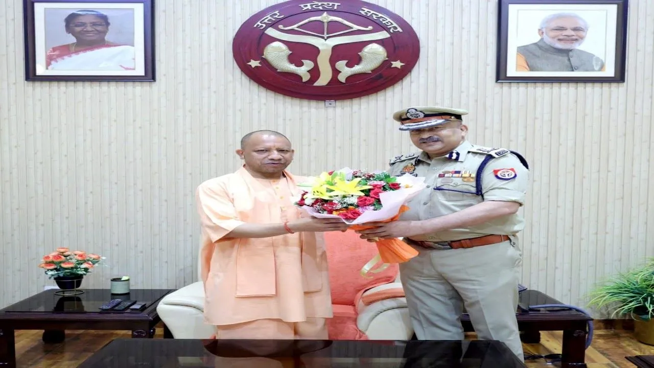 मुख्यमंत्री योगी आदित्यनाथ से मिले डीजीपी राजीव कृष्ण