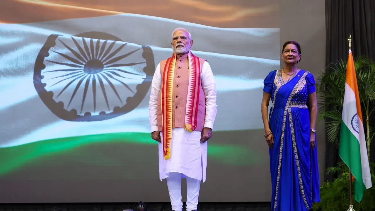 PM Modi's visit to Trinidad and Tobago:  कमला प्रसाद-बिसेसर को पीएम मोदी ने बताया बिहार की बेटी, कहा- '25 साल पहले...'