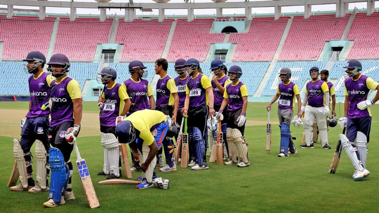 फॉल्कंस टीम में जगह बनाने को दिखाया दम, इकना स्टेडियम पर आयोजित किया गया ट्रॉयल