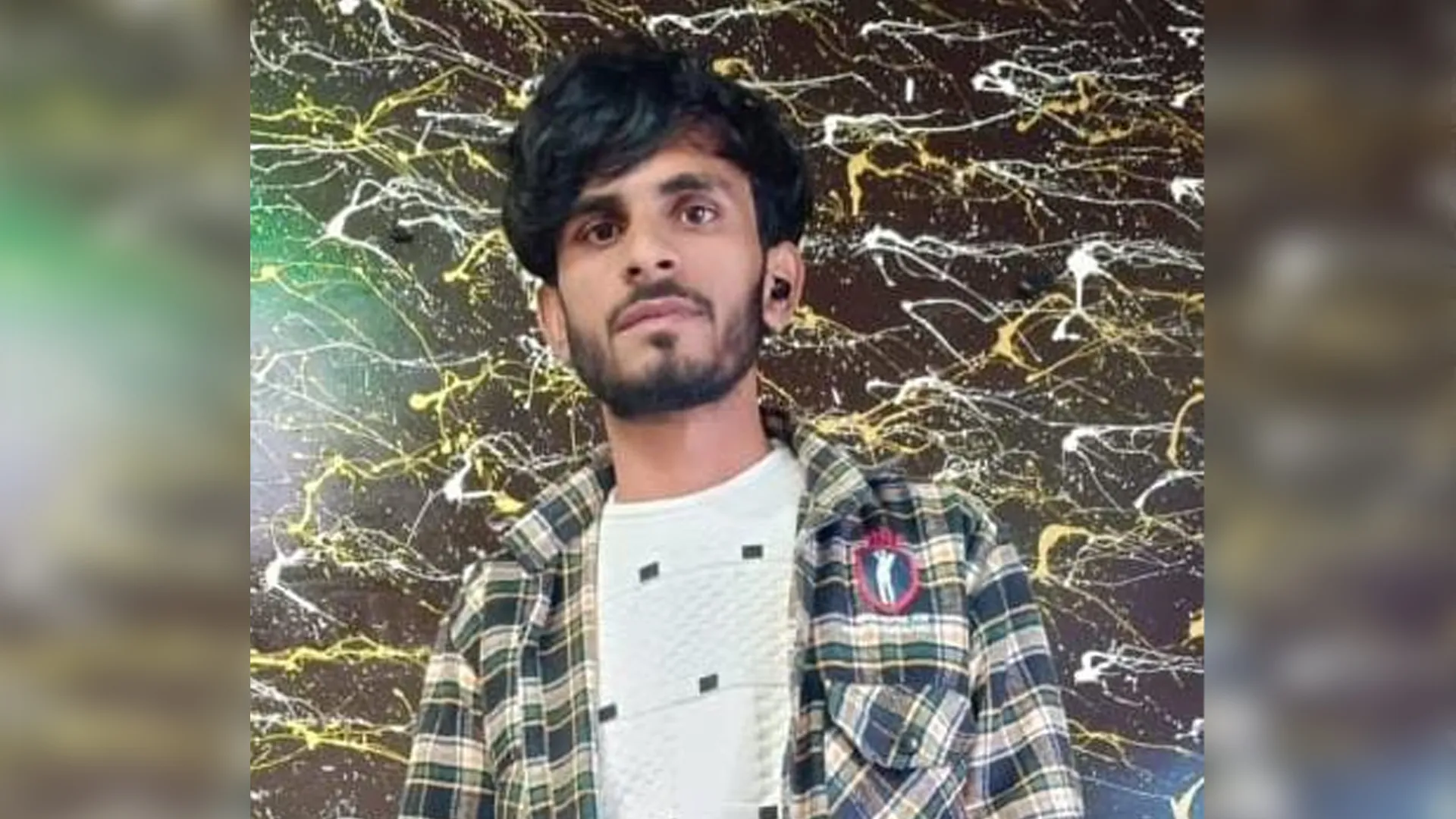 रामपुर : वाहन से टक्कर लगने से युवक की मौत, गांव में मचा कोहराम