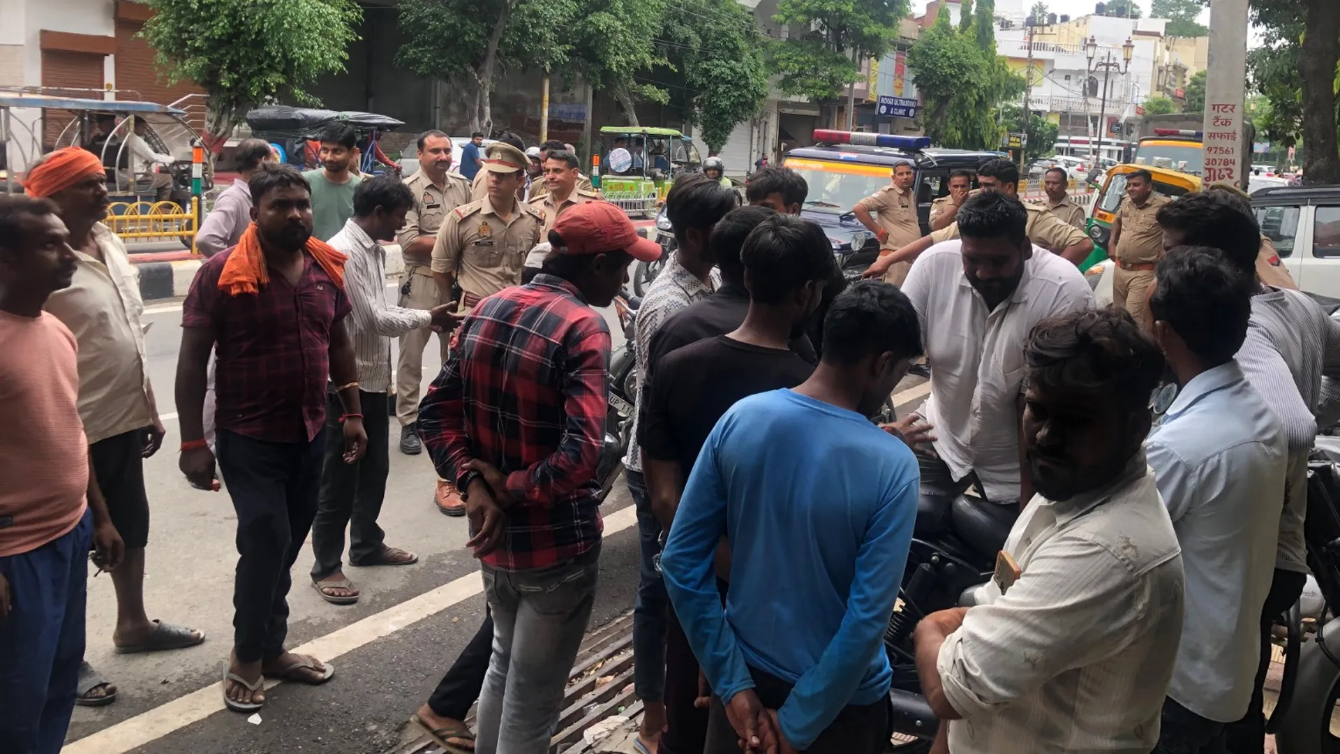 रामपुर : निजी अस्पताल में किशोरी की मौत, परिजनों का हंगामा