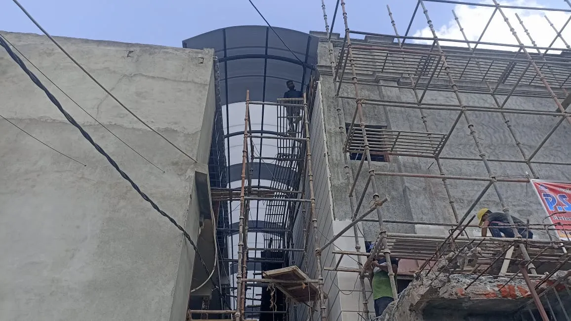  शारदा मार्केट में अवैध निर्माण के जिम्मेदार अधिकारियों पर गिरी गाज