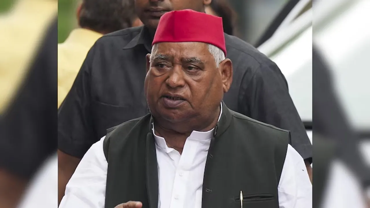 सपा सांसद का बड़ा बयान, सपा राज में कांवड़ियो पर मुसलमान बरसाते थे फूल, भाजपा समाज में फैला रही नफरत