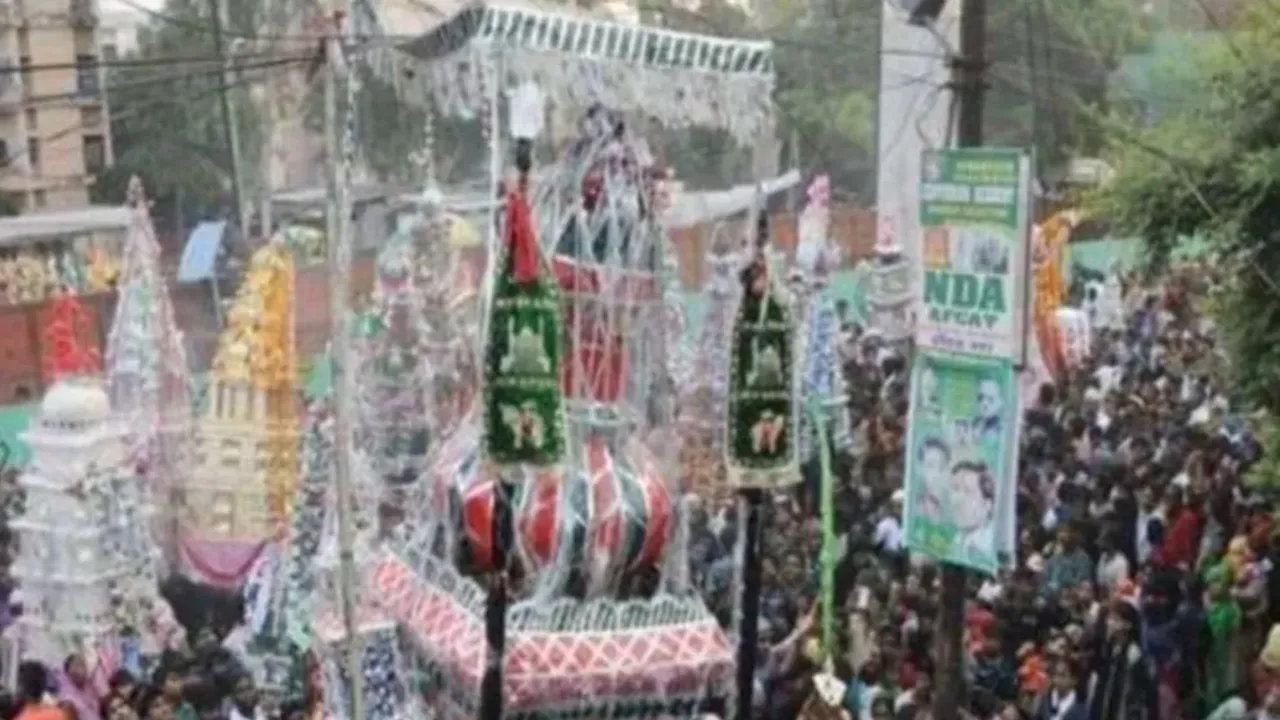 Ballia News: ताजिया जुलूस के दौरान बिजली के तार को लेकर दो समुदायों में झड़प, चार घायल 