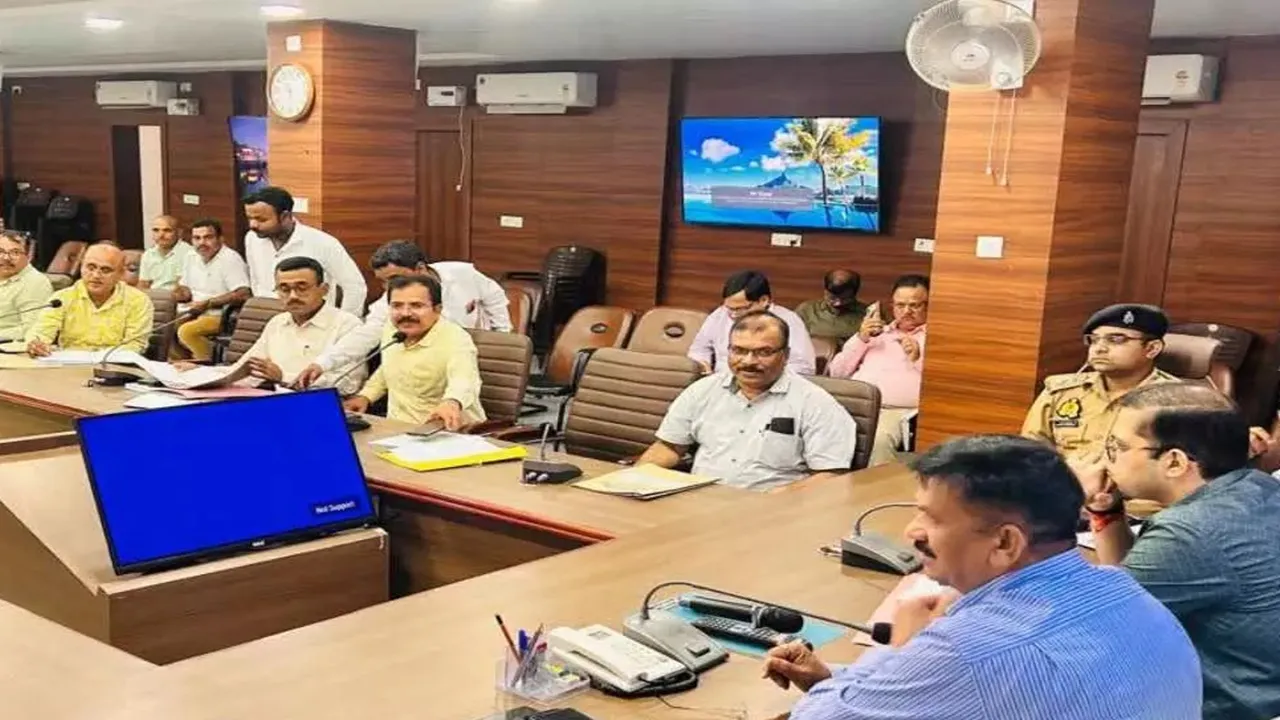 UP विधान परिषद की विशेषाधिकार समिति की बैठक वाराणसी में संपन्न 