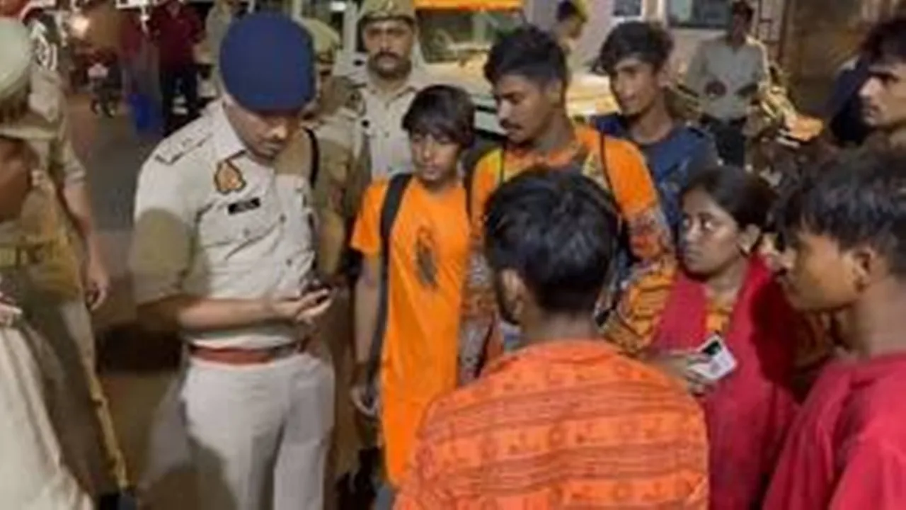 Kanwar Yatra 2025: महिला श्रद्धालु की कांवड़ पर मुस्लिम युवक ने थूका, कांवड़ियों ने किया हंगामा, आरोपी गिरफ्तार 