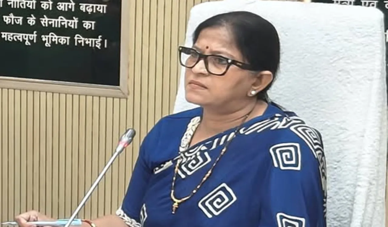 बाराबंकी: जनप्रतिनिधियों द्वारा भेजे गए पत्रों को गंभीरता से लें अधिकारी, विनियमन समिति की अध्यक्ष ने दी हिदायत