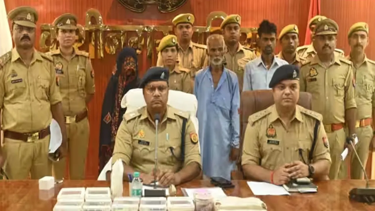 Kushinagar Double Murder: लड़की के परिजनों ने की थी प्रेमी युगल की गला दबाकर हत्या, दो बाल अपचारी समेत पांच गिरफ्तार