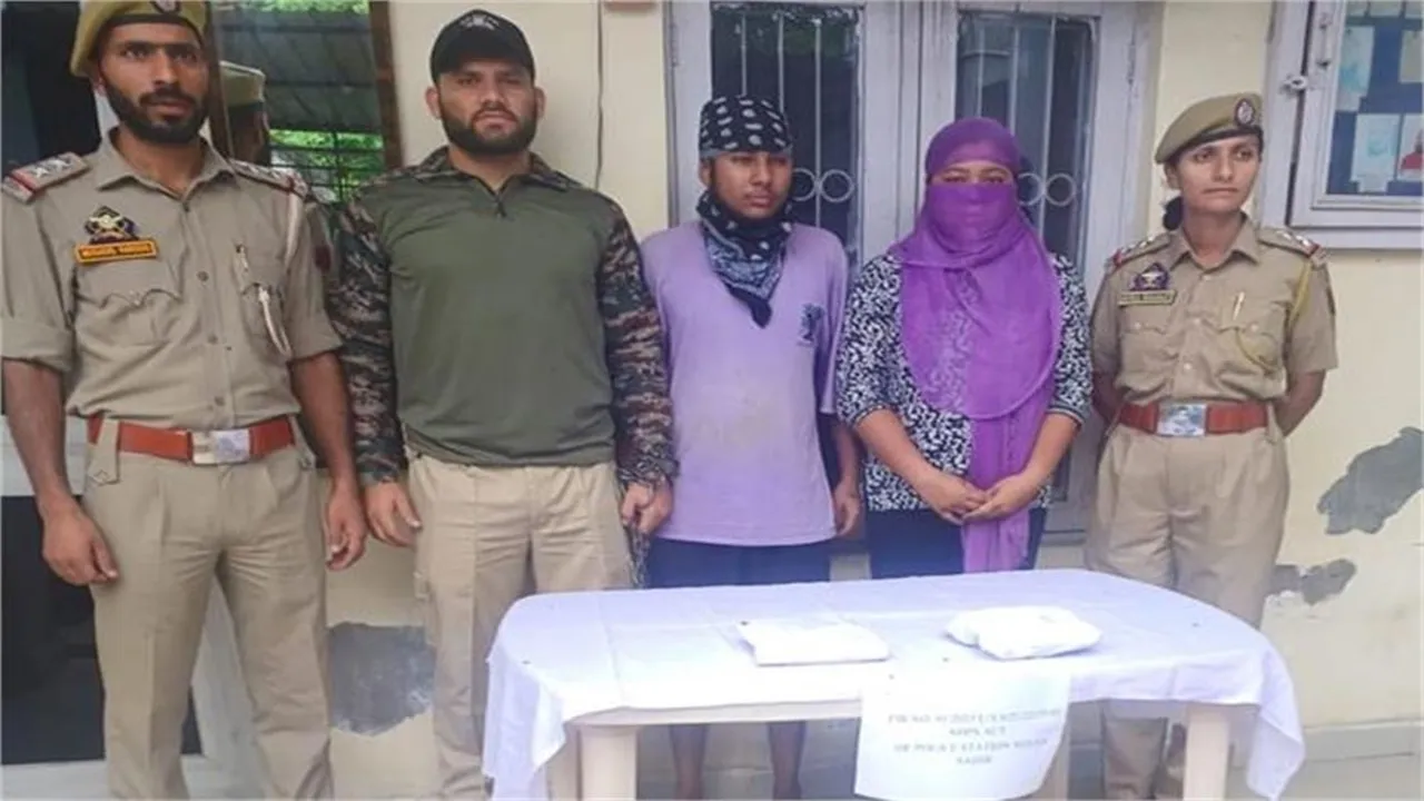 जम्मू: 70 लाख रुपये की हेरोइन के साथ भाई-बहन गिरफ्तार, स्कूटी जब्त