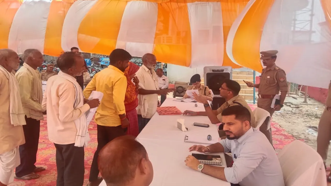 Barabanki News: थाना समाधान दिवस में निपटे 46 मामले, डीएम-एसपी ने रामनगर में सुनी समस्याएं 
