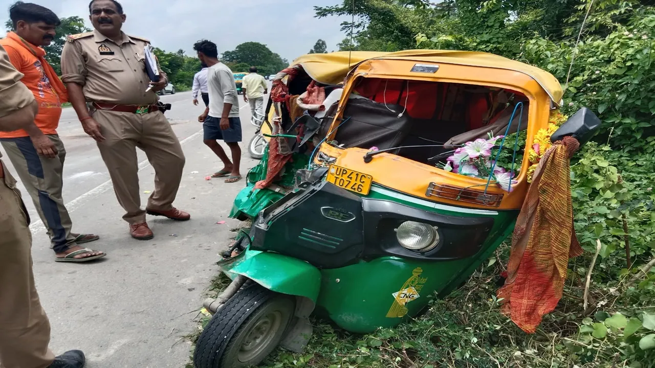 बाराबंकी: सड़क पर सरपट दौड़ी मौत, पांच की गई जान, दो घायलों का इलाज जारी