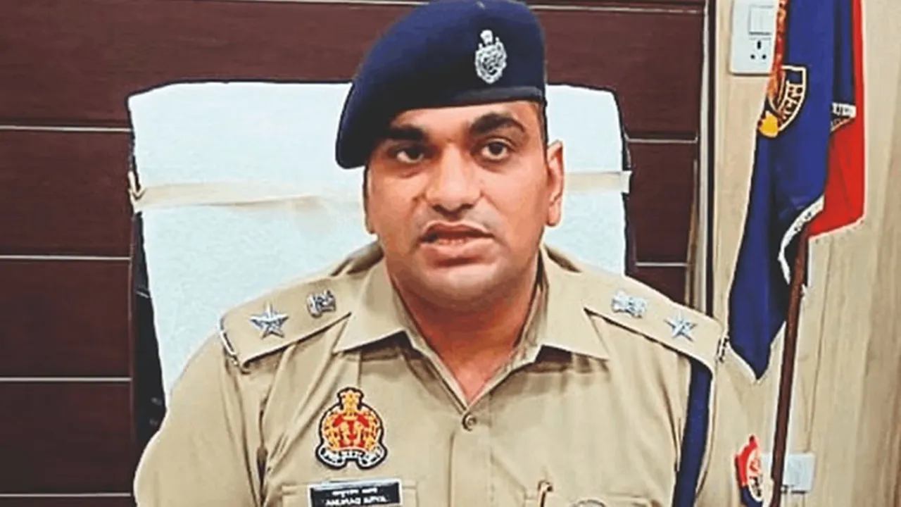 Bareilly News: एसएसपी ने दौड़ाई तबादला एक्सप्रेस, 28 इंस्पेक्टर 26 दरोगा इधर से उधर, Inspector रामसेवक पहुंचे क्राइम ब्रांच