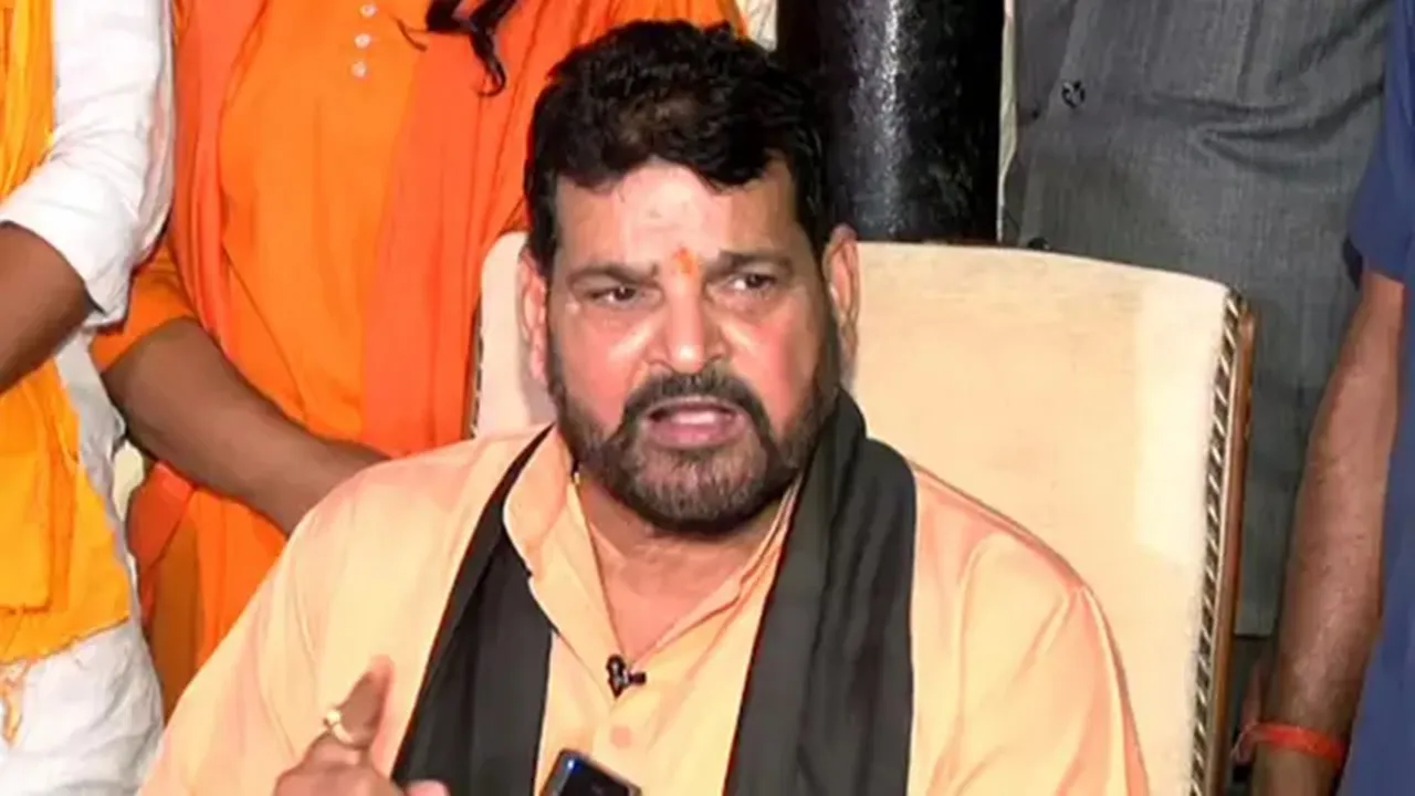 मुख्यमंत्री ने मिलने के लिए बुलाया तो मैं चला गया, CM योगी से मुलाकात पर बोले बृजभूषण शरण सिंह 