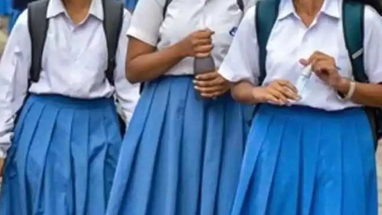 प्रतापगढ़: उमस भरी गर्मी से अचेत हुईं तीन छात्राएं व अनुदेशक, संविलियन विद्यालय संडीला का मामला