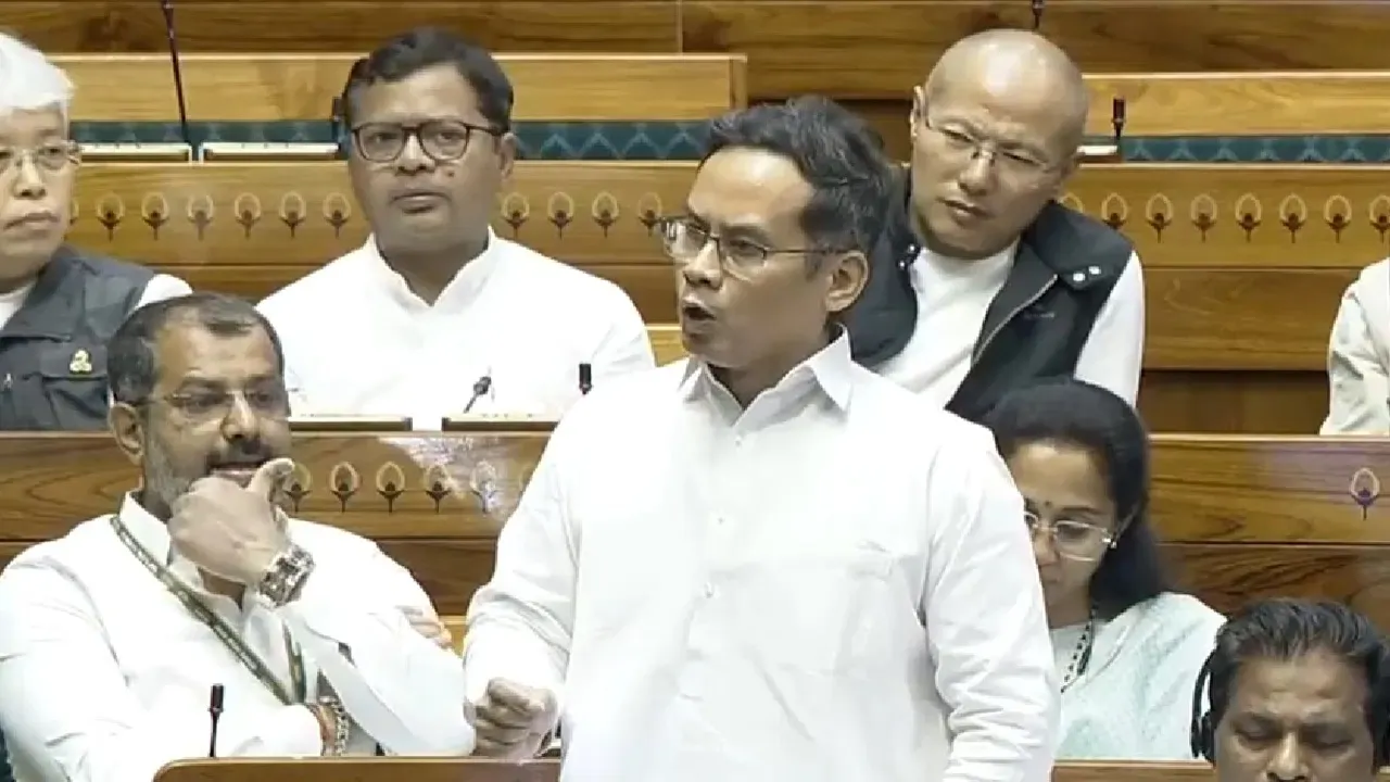  लोकसभा में चर्चा के दौरान बोले गौरव गोगोई- सरकार बताए... ऑपरेशन सिंदूर क्यों रोका गया और कितने विमान गिरे... 