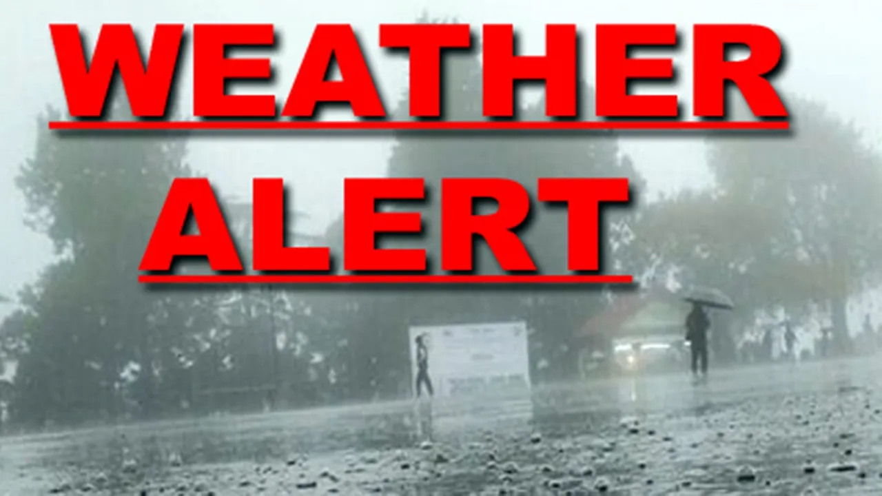 हिमाचल में भारी बारिश के कारण 260 से अधिक सड़कें बंद, तीन जिलों के लिए ‘रेड अलर्ट’ जारी 