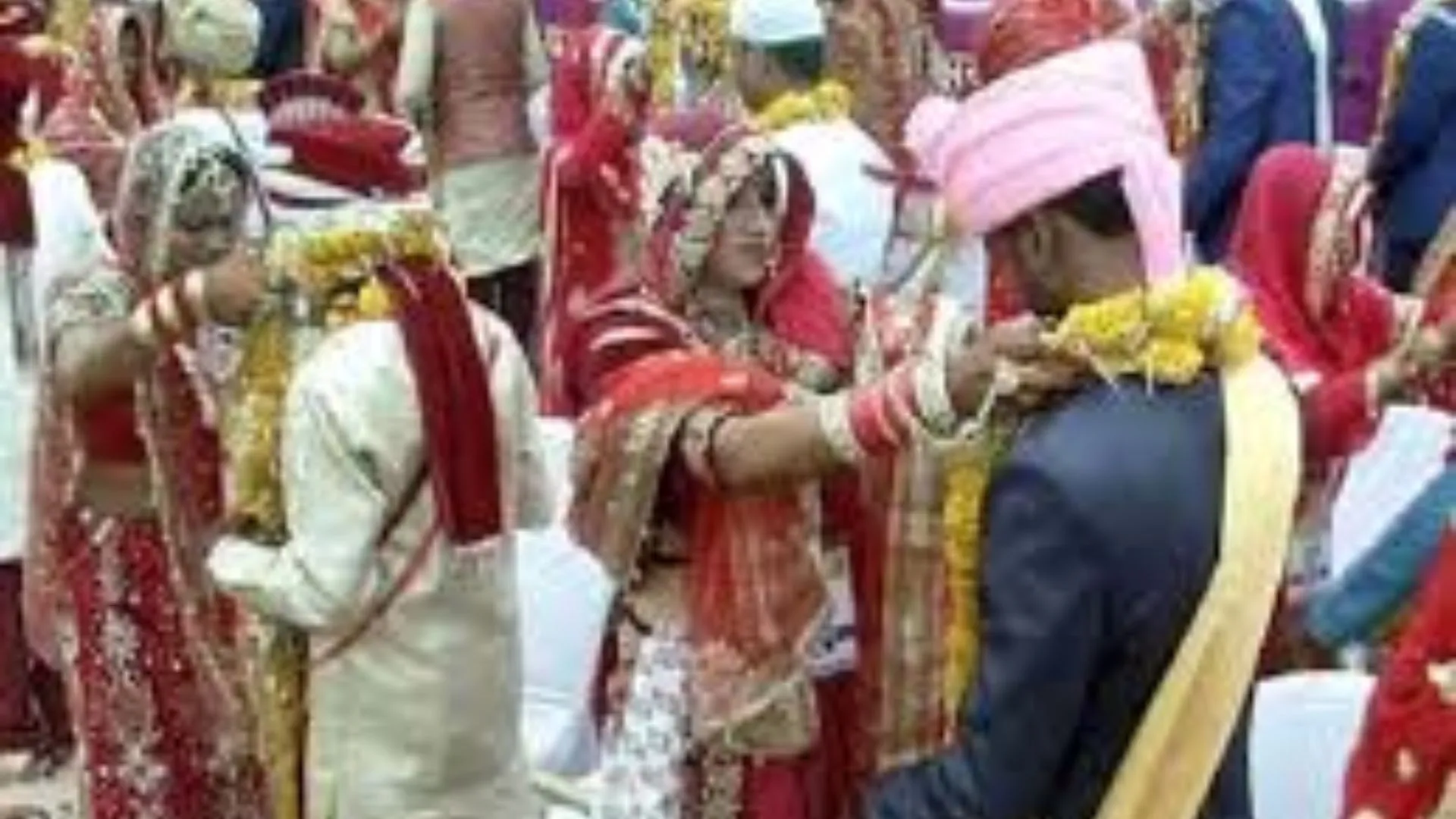 यूपी विवाह योजना के लाभार्थियों को ऑन स्पाट मिलेंगे मैरिज सर्टिफिकेट,  वर-वधू, का होगा आधार वेरीफिकेशन 