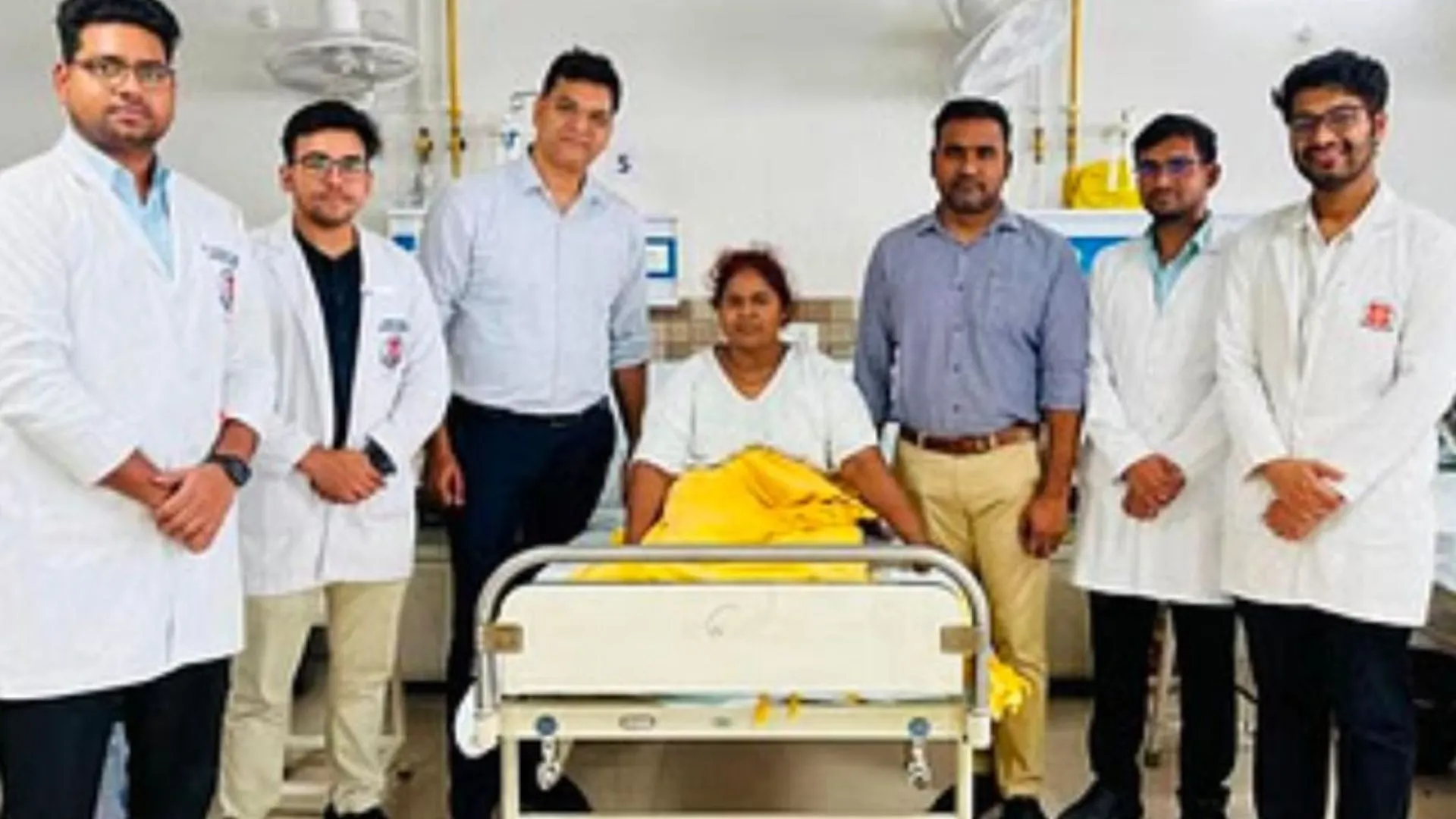 दो साल से घुटने के दर्द से परेशान थी महिला, महज 46 मिनट में दिलाई निजात