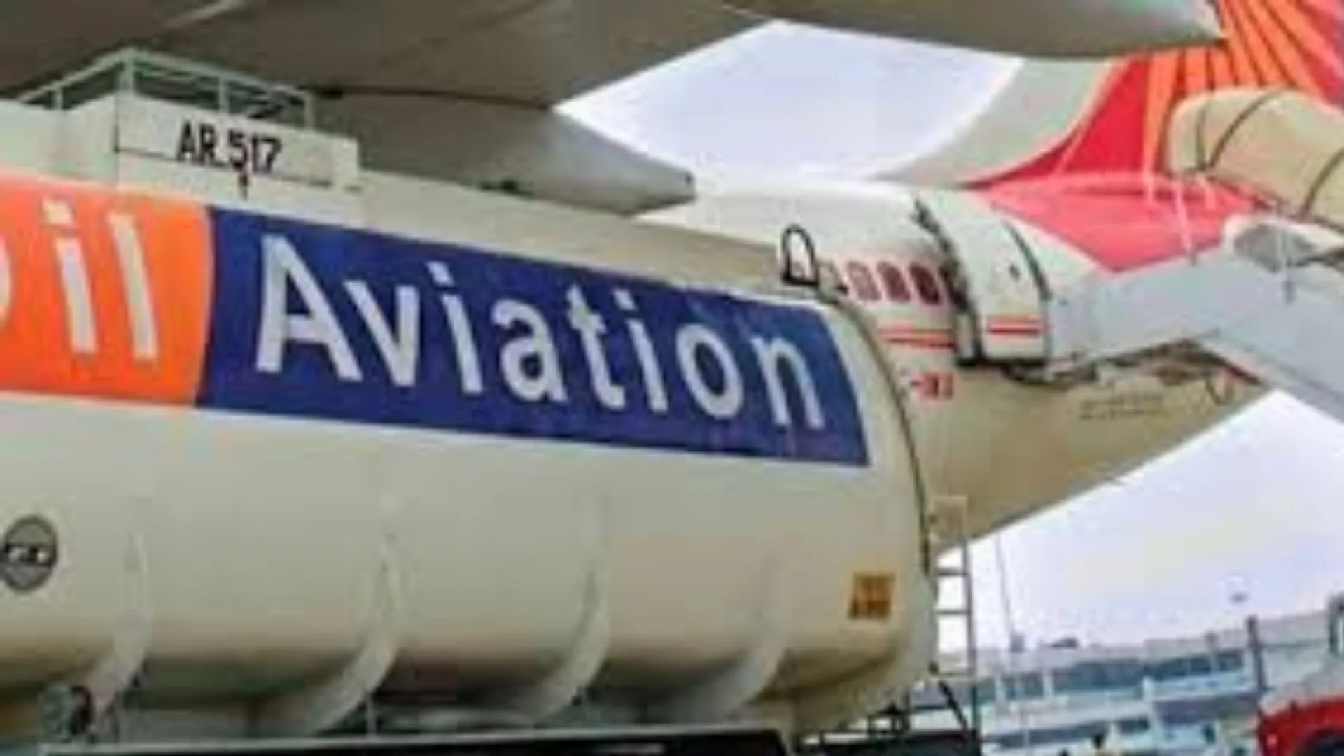 यूपी सरकार ने Aviation Sector को लेकर तय की नीति: MRO सुविधाओं के लिए गाइडलाइंस की जारी, रोजगार के अवसरों में होगी वृद्धि 