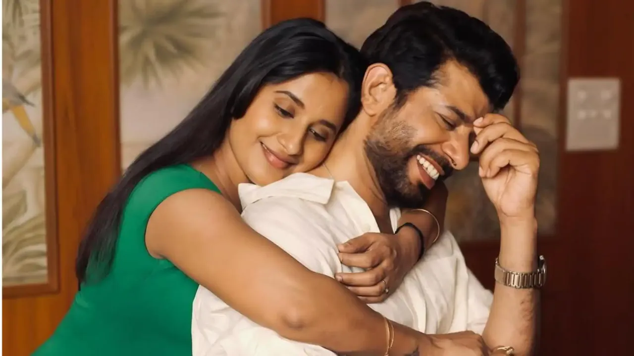 'छावा' फेम विनीत कुमार सिंह बने पिता, पत्नी रुचिरा के साथ किया बेटे का स्वागत